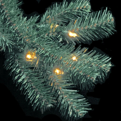 Christmas Central 6.5β Pre-Lit Full North Valley Spruce Artificial Christmas Tree, Clear Lights - Image 3